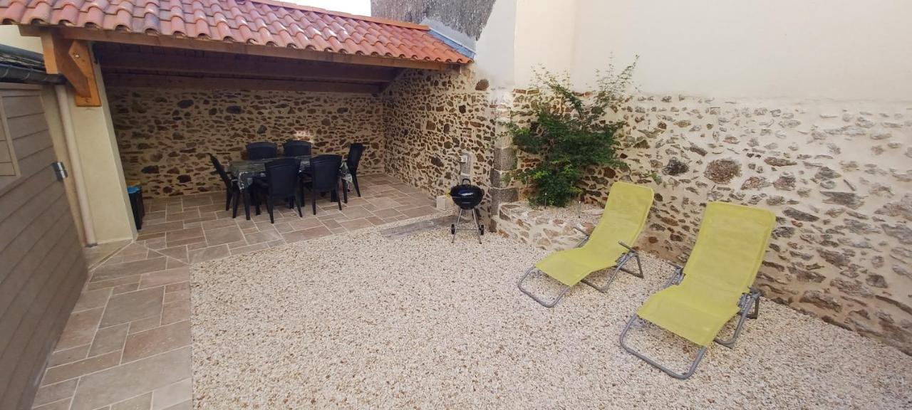 Gite De La Fecleval 6 Personnes Proche Du Puy Dufou Saint-Mesmin  Dış mekan fotoğraf